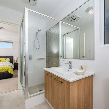 Image 4 - Rugosa Lane, Jindalee WA 6038, Australia - Apartment for rent
