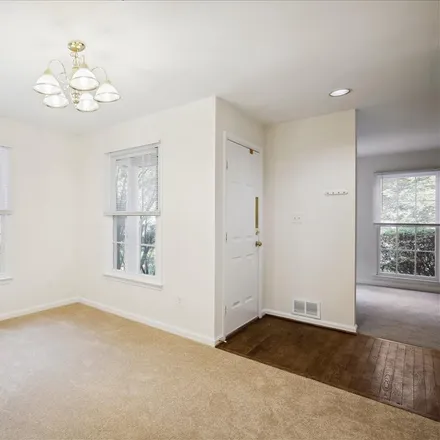 Image 3 - 8612 Fountain Valley Drive, Montgomery Village, MD 20886, USA - Townhouse for rent
