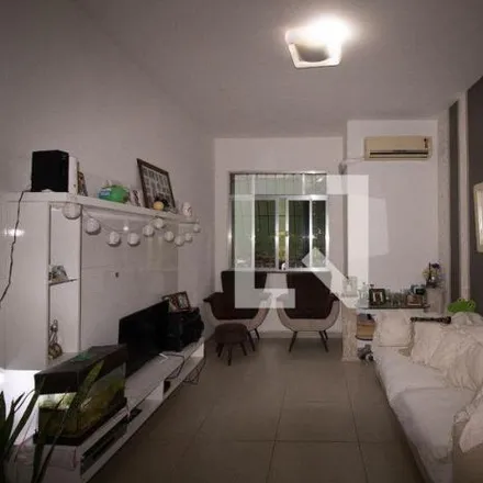 Rent this 3 bed apartment on Rua das Laranjeiras 218 in Laranjeiras, Rio de Janeiro - RJ