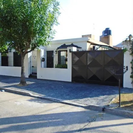 Buy this 2 bed house on Juan Agustín Maza 1281 in Partido de San Isidro, Villa Adelina