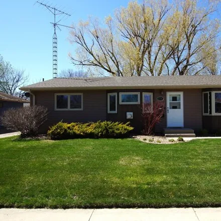 Buy this 4 bed house on 1572 Dick Drive in Aberdeen, SD 57401