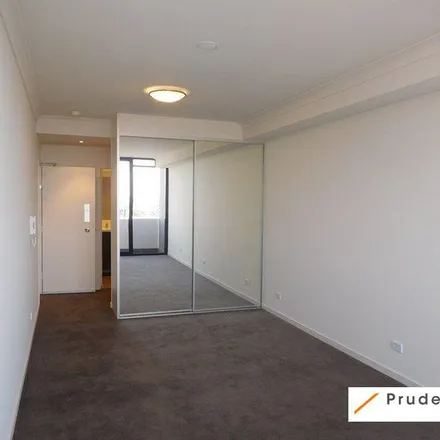 Image 4 - Lateral Residences, Macquarie Street, Sydney NSW 2170, Australia - Apartment for rent