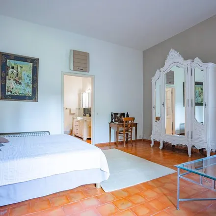 Rent this 6 bed house on Saint-Rémy-de-Provence - Les Longues in D 31, 13210 Saint-Rémy-de-Provence