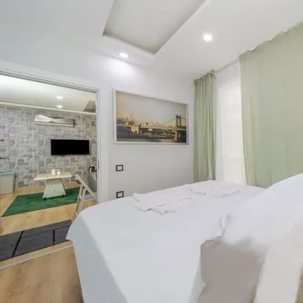 Rent this 1 bed apartment on 07100 Muratpaşa