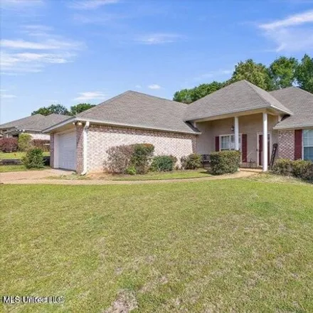 Buy this 3 bed house on 558 Wildberry Circle in Pearl, MS 39208