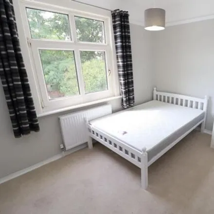 Rent this studio house on Herne Hill Road in London, SE24 0AE