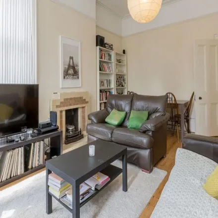Image 3 - Linden Mansions, Netherleigh Close, London, N6 5LF, United Kingdom - Apartment for rent