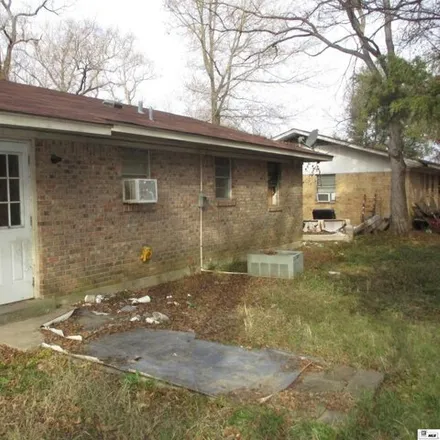 Buy this 2 bed house on 280 Pippens Street in Oak Grove, LA 71263