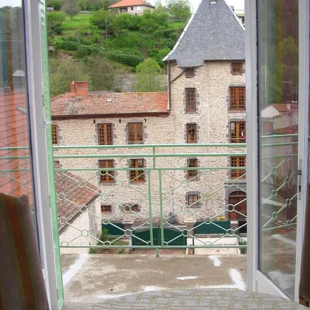 Image 7 - 15500 Massiac, France - Apartment for rent