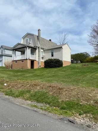 Image 4 - 134 Lincoln Street, Maplewood Heights, Dallas Township, PA 18612, USA - House for sale