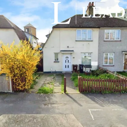 Rent this 2 bed duplex on Calvary Day Nursery in Greatfields Road, London