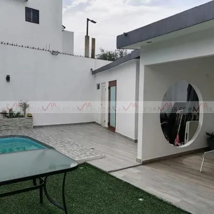 Buy this 3 bed house on Calle Jardín de Barcelona in Jardines de Andalucia, 67193 Guadalupe