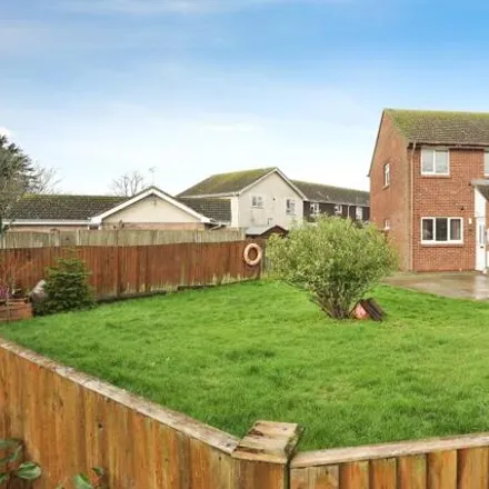Buy this 2 bed house on Carey Close in New Romney, TN28 8XN
