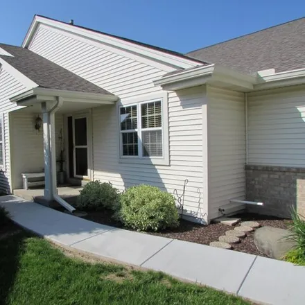 Buy this 2 bed condo on N57W24086 North Sycamore Circle in Sussex, WI 53089