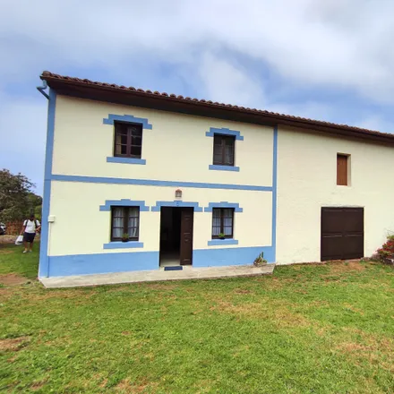 Rent this 3 bed house on unnamed road in Villaviciosa, Spain