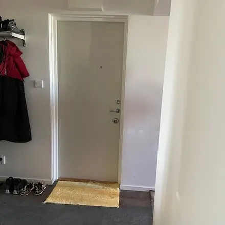 Rent this 3 bed apartment on Netto in Årbygatan, 633 44 Eskilstuna