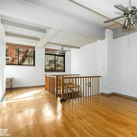 Image 2 - 492 HENRY STREET 1F in Carroll Gardens - Apartment for sale
