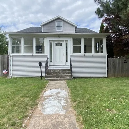 Buy this 2 bed house on 43 Mather St in Manchester, Connecticut