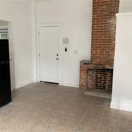 Rent this 1 bed apartment on 26 Prospect Street in New London, CT 06320