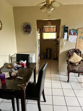 Image 7 - 4655 Palm Avenue, Hialeah, FL 33012, USA - Condo for sale