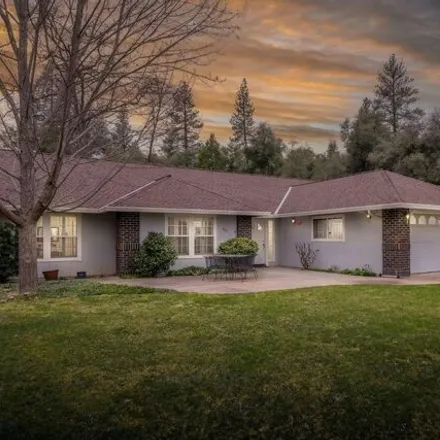 Buy this 3 bed house on 845 Rocky Hill Road in Murphys, Calaveras County