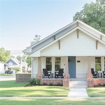 Buy this 2 bed house on 285 South 2nd Street in Broken Arrow, OK 74012