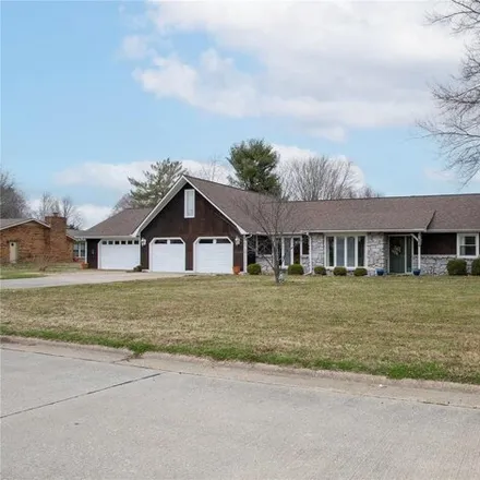 Buy this 4 bed house on 262 Thomas Drive in Sikeston, MO 63801