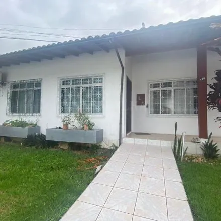 Rent this 4 bed house on Servidão Martinho Leandro dos Santos in Pantanal, Florianópolis - SC
