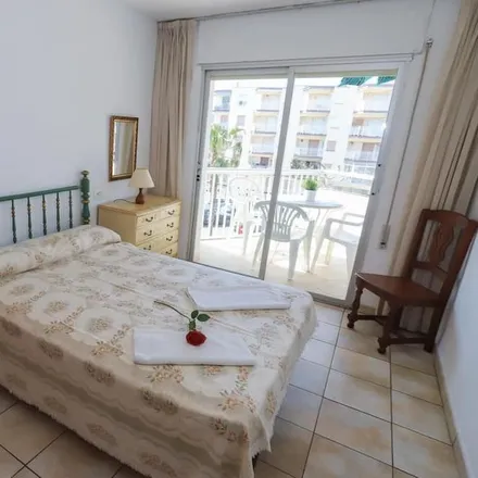 Rent this 2 bed apartment on 43850 Cambrils
