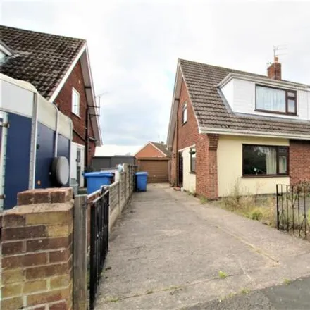 Rent this 3 bed duplex on Yew Tree Drive in Stockport, SK6 2HH