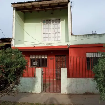 Buy this studio house on Concejal Amador Vilaabrile in Partido de Florencio Varela, Florencio Varela