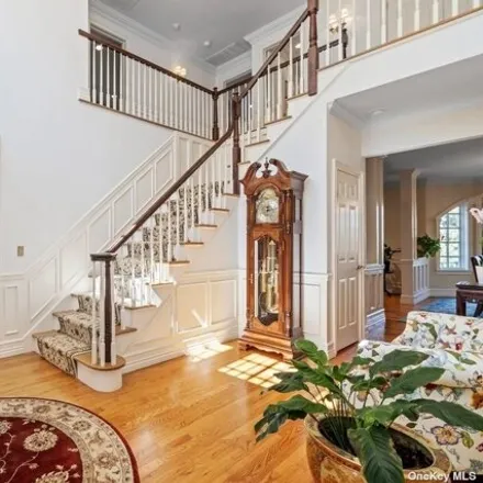 Image 3 - 12 Raynham Road, City of Glen Cove, NY 11542, USA - House for sale