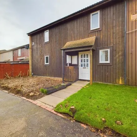 Buy this 4 bed townhouse on Brudenell in Peterborough, PE2 5SY