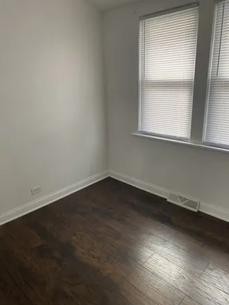 Image 4 - 2256 N Monitor Ave Unit 2, Chicago, Illinois, 60639 - House for rent