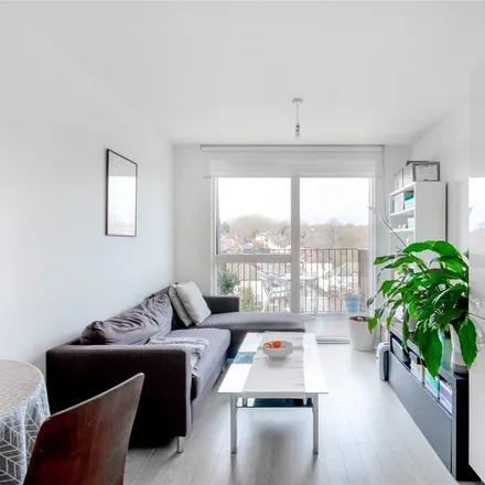 Image 4 - Adenmore Road, London, SE6 4FD, United Kingdom - Apartment for rent
