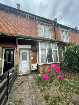 Rent this 1 bed room on 149 Sturry Road in Canterbury, CT1 1DF