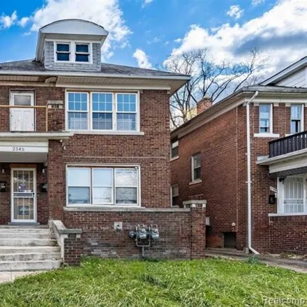 Buy this 4 bed house on 2549 Highland Avenue in Detroit, MI 48206