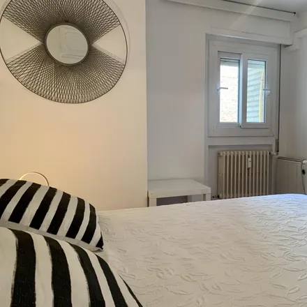 Rent this 2 bed apartment on Madrid in Calle de Hermosilla, 70