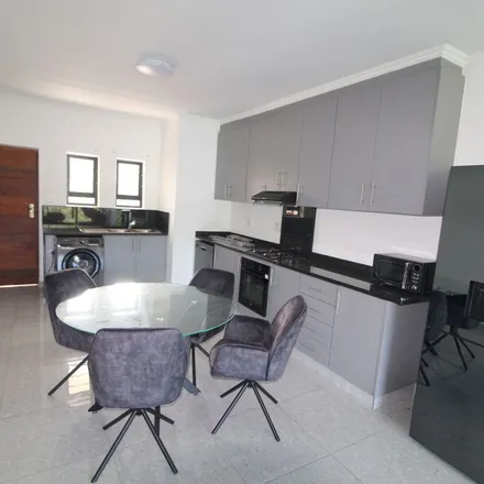 Image 2 - Lifestyles on Kloof, Park Road, Cape Town Ward 115, Cape Town, 8001, South Africa - Apartment for rent