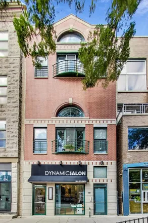 Image 2 - 1742 West Division Street, Chicago, IL 60651, USA - House for sale