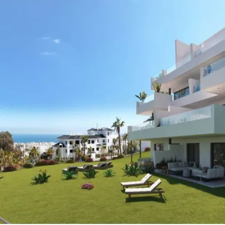 Image 3 - Plaza San Fernando, 29680 Estepona, Spain - Apartment for sale