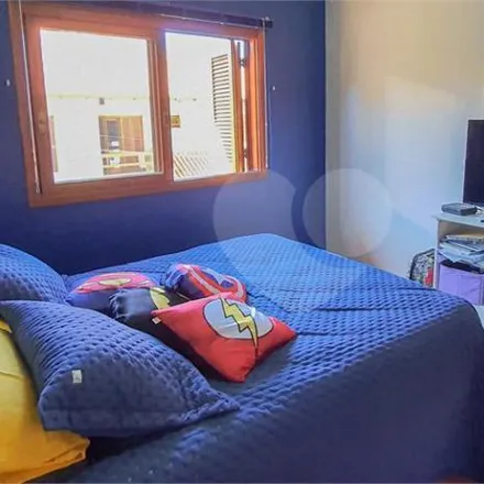 Buy this 4 bed house on Avenida Vicente Monteggia in Vila Nova, Porto Alegre - RS