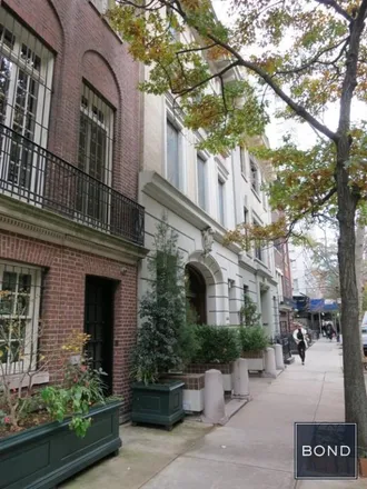 Rent this 1 bed apartment on 216 East 89th Street in New York, NY 10128