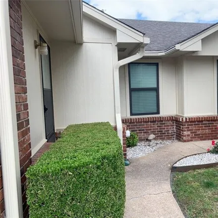Image 2 - East 28th Place, Tulsa, OK 74134, USA - Townhouse for rent