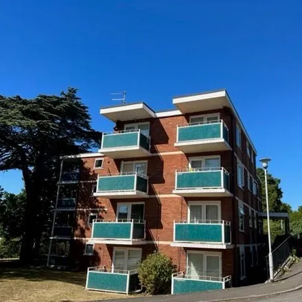Rent this studio apartment on Sunnyhill Drive in Bristol, BS11 0UG