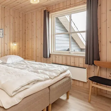 Rent this 5 bed house on 9480 Løkken