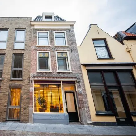 Rent this 4 bed apartment on Weerstraat 39f in 4001 LC Tiel, Netherlands