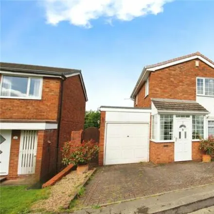 Buy this 3 bed house on Wenlock Drive in Lickey End, B61 0TH