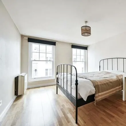 Image 3 - 32 Fermoy Road, London, W9 3NE, United Kingdom - Apartment for sale