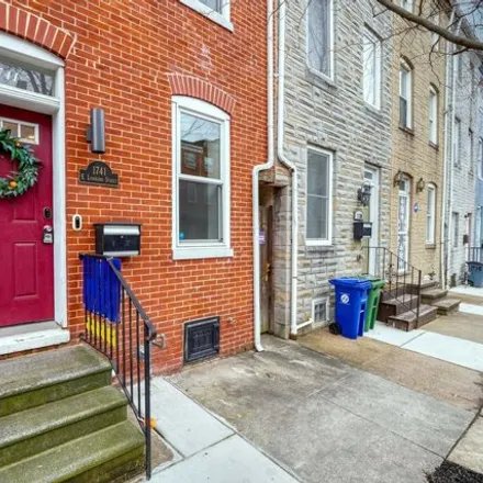 Image 2 - 1741 East Lombard Street, Baltimore, MD 21231, USA - House for sale